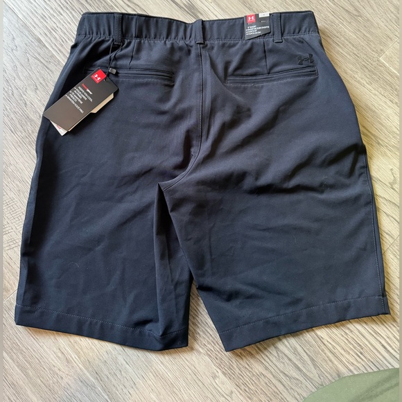 Size 8 Bnwt under armour shorts - Picture 4 of 8